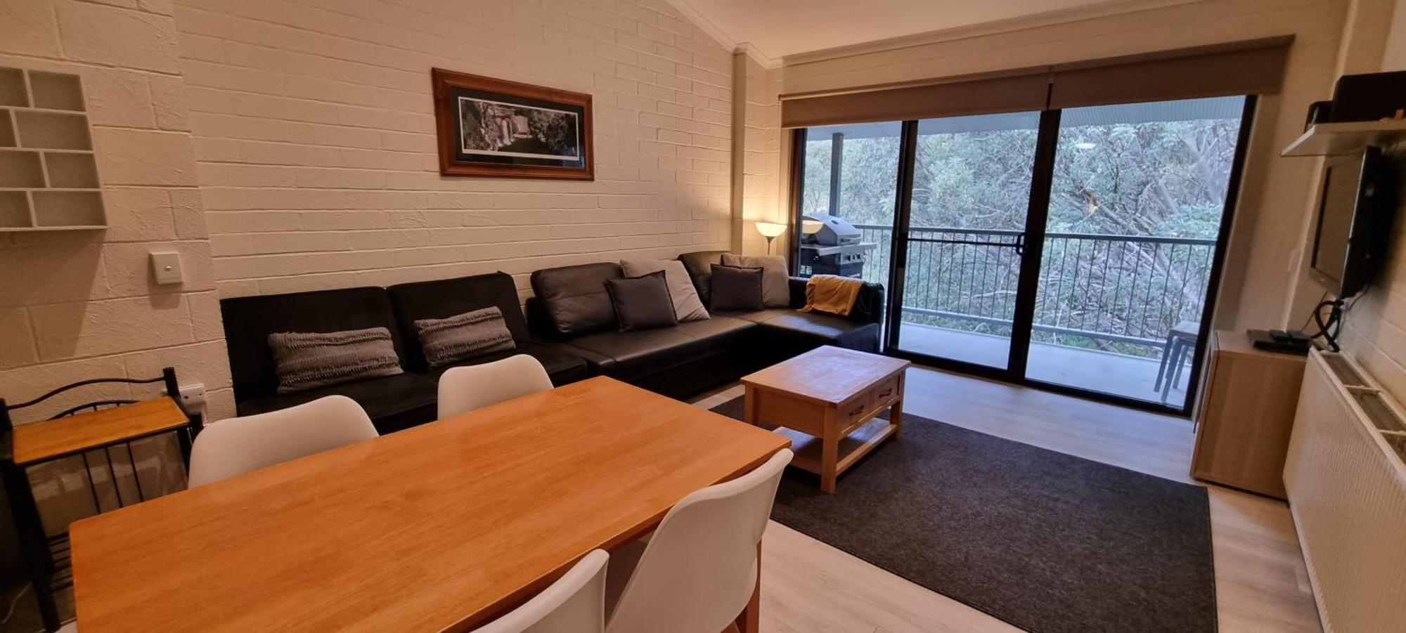 Cedarwood Apartments Falls Creek Exteriör bild