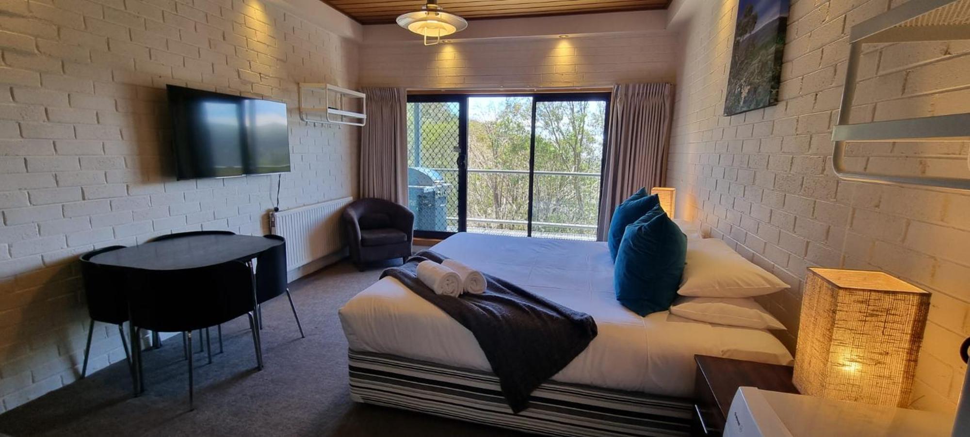 Cedarwood Apartments Falls Creek Exteriör bild