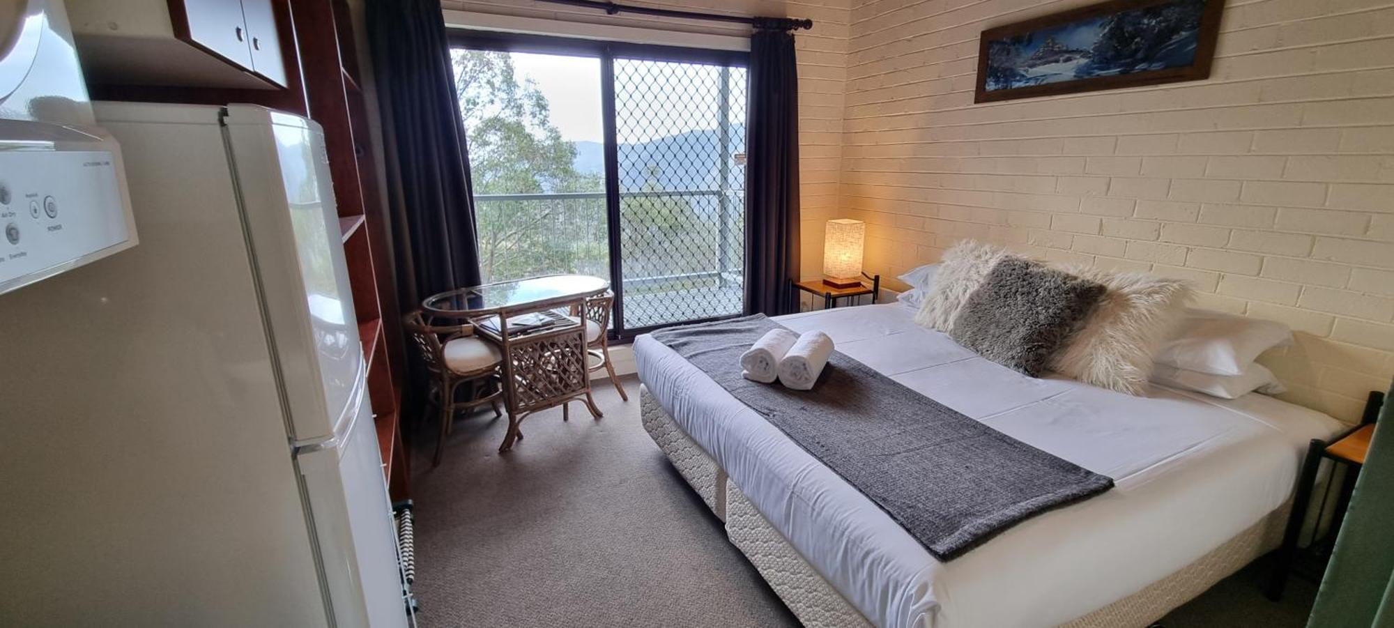 Cedarwood Apartments Falls Creek Exteriör bild