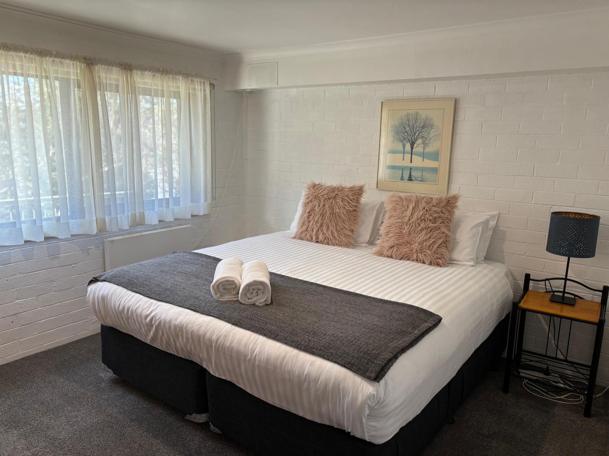 Cedarwood Apartments Falls Creek Exteriör bild